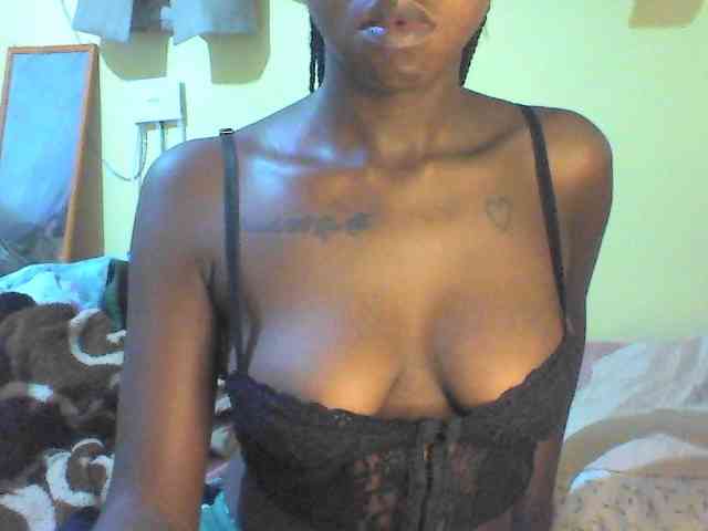 TipQueen webcam