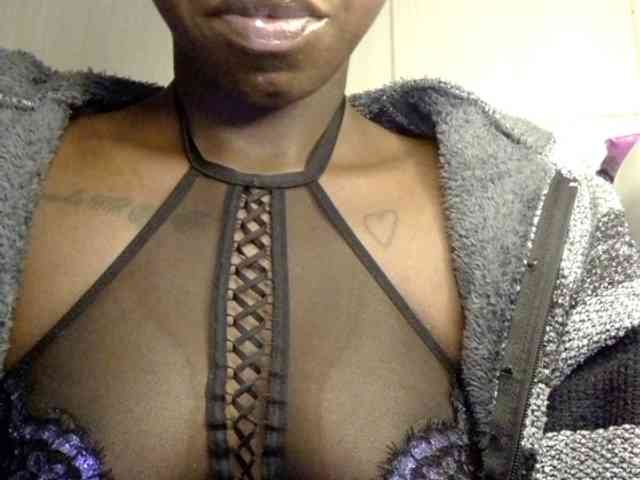 Ebonymuse webcam