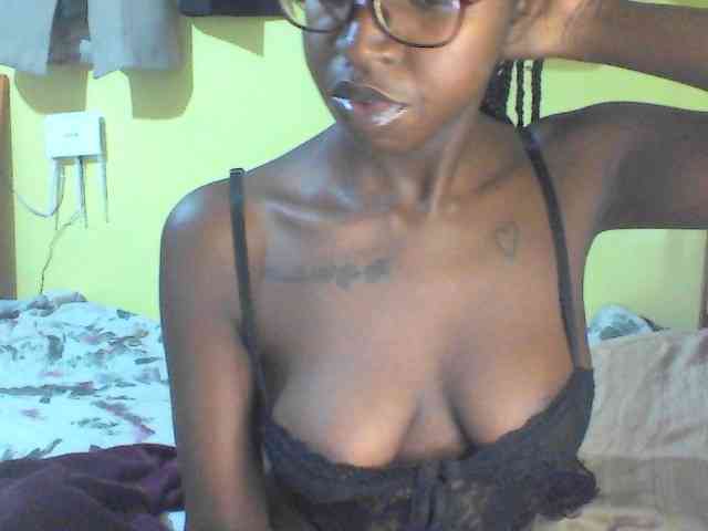 TipQueen webcam
