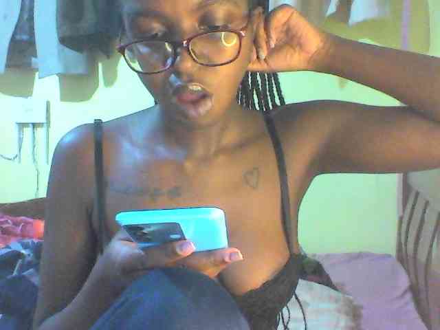 TipQueen webcam