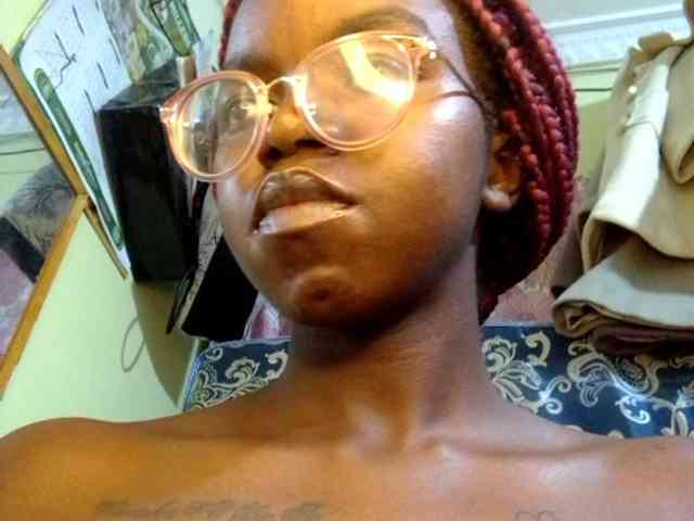 Ebonymuse webcam