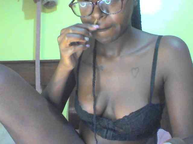 TipQueen webcam