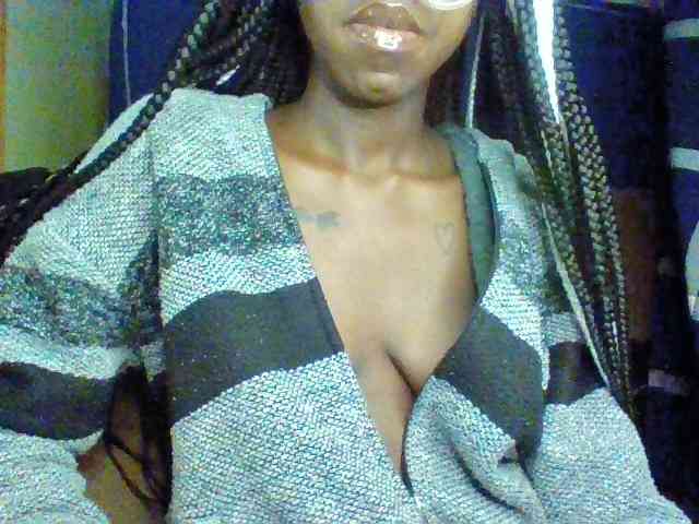 TipQueen webcam