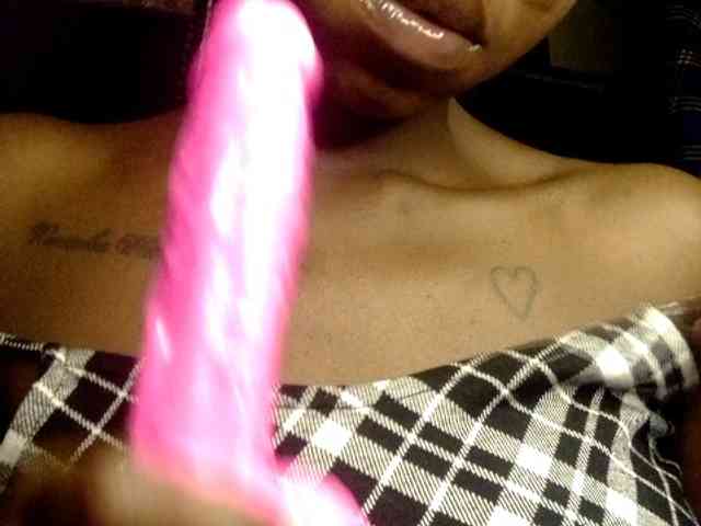 TipQueen webcam