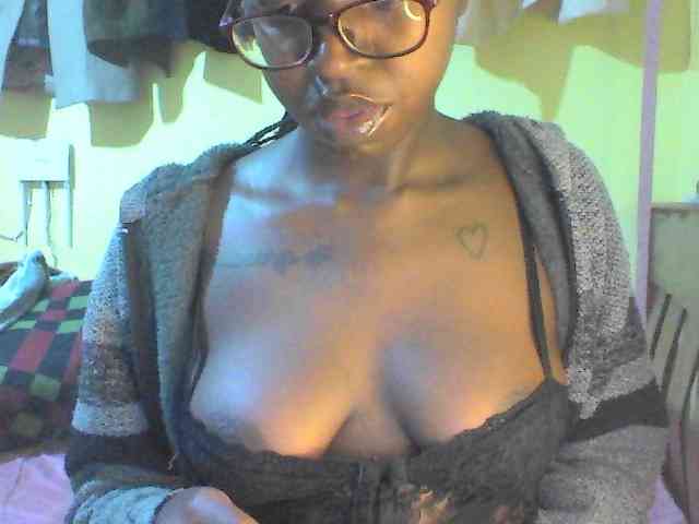 TipQueen webcam