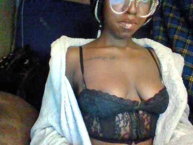TipQueen webcam