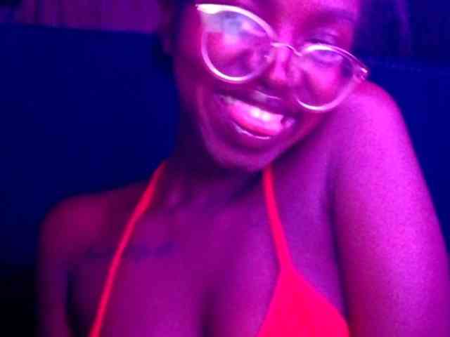 Ebonymuse webcam