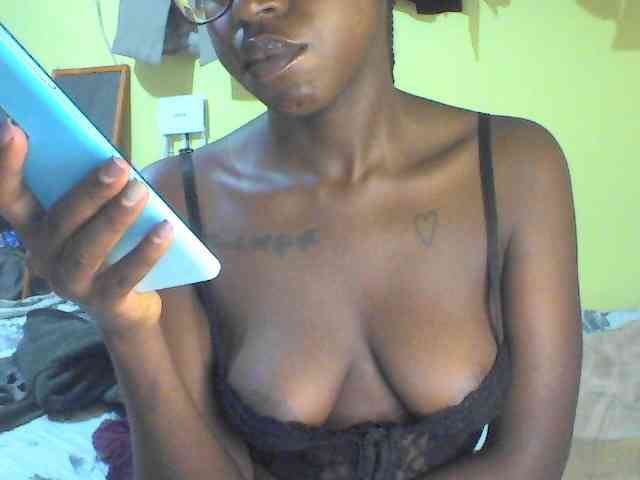TipQueen webcam