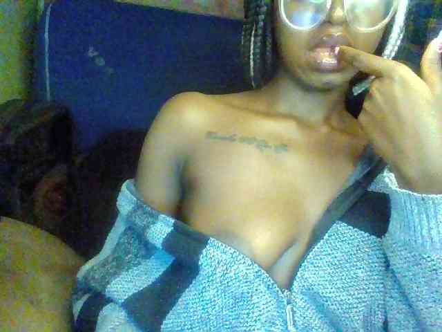 TipQueen webcam