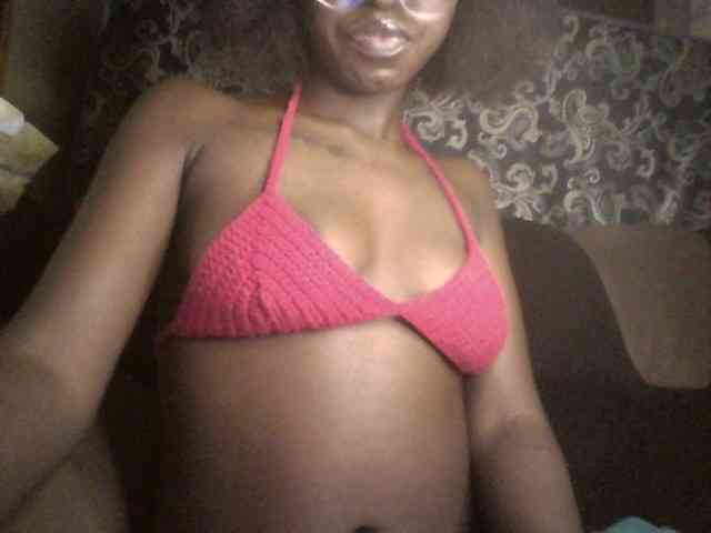 Ebonymuse webcam