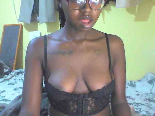 TipQueen webcam