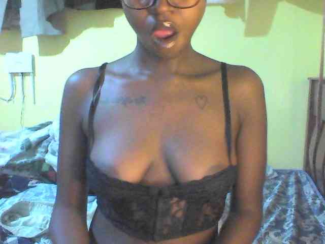 TipQueen webcam