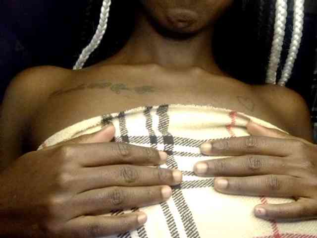 TipQueen webcam
