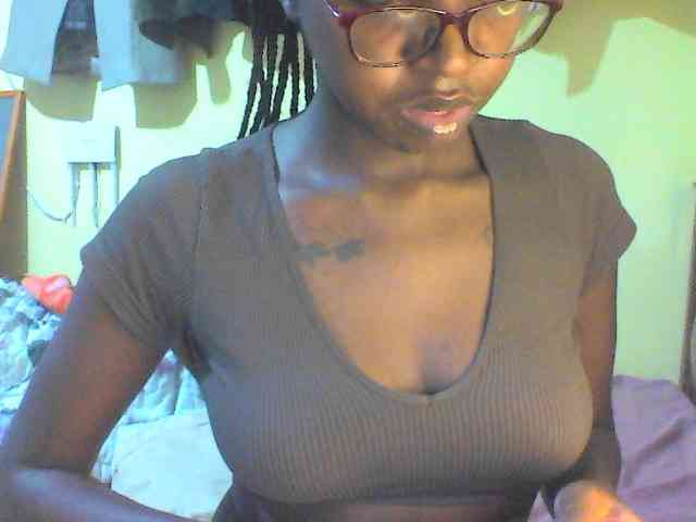 TipQueen webcam