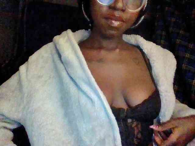TipQueen webcam