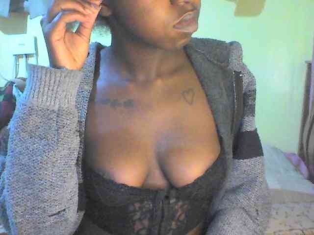 TipQueen webcam