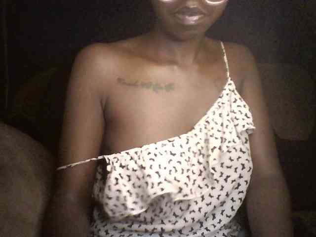 Ebonymuse webcam