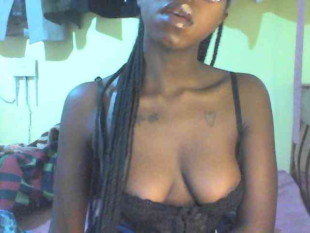 TipQueen webcam