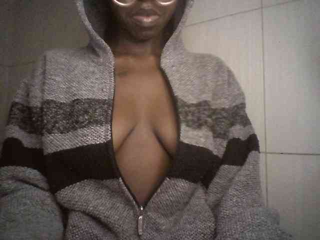 Ebonymuse webcam