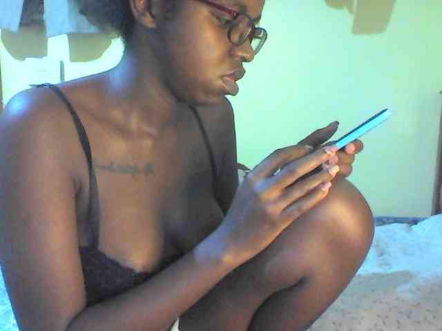 TipQueen webcam