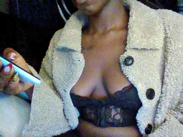 TipQueen webcam