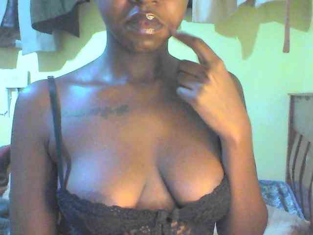 TipQueen webcam