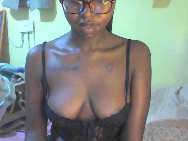 TipQueen webcam