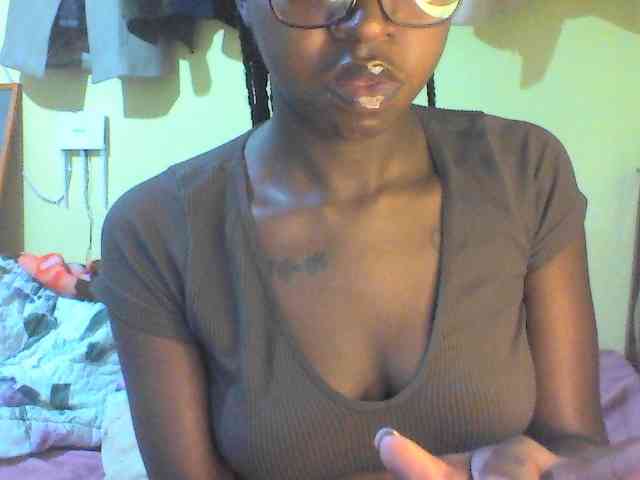 TipQueen webcam