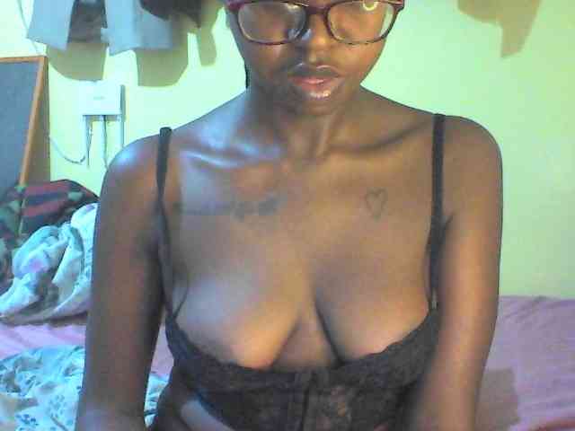 TipQueen webcam