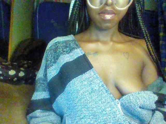 TipQueen webcam