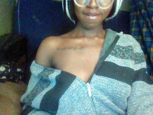 TipQueen webcam