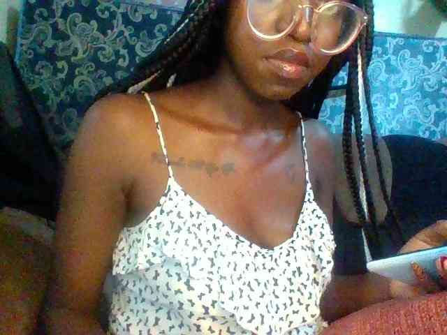 TipQueen webcam