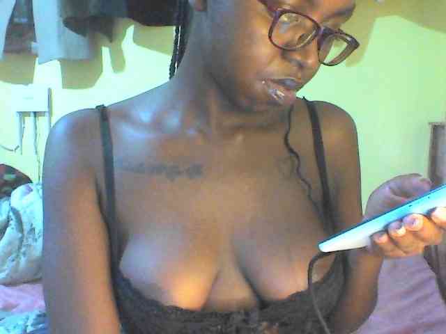 TipQueen webcam