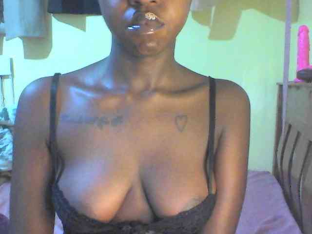 TipQueen webcam