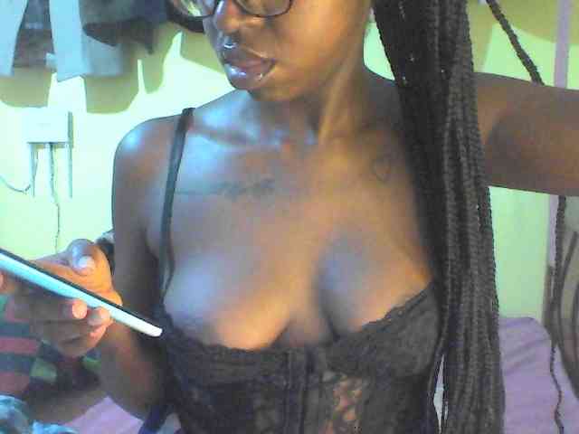 TipQueen webcam