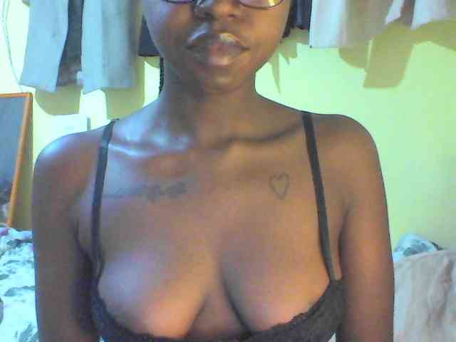 TipQueen webcam
