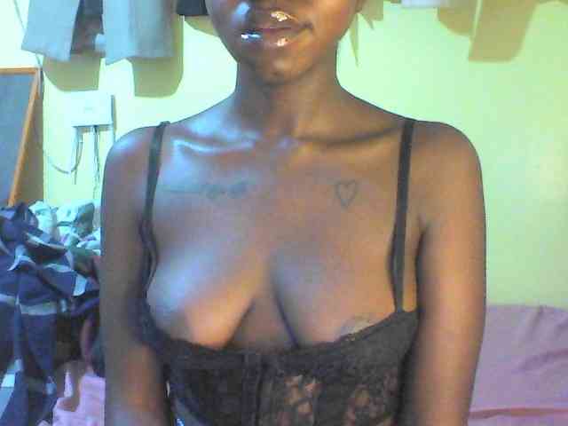 TipQueen webcam