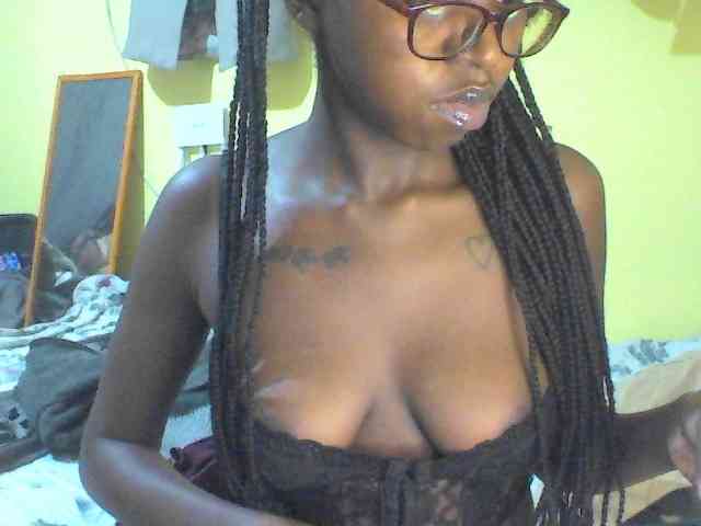 TipQueen webcam