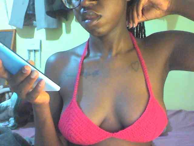 TipQueen webcam