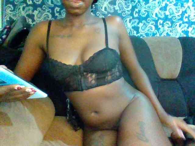 TipQueen webcam