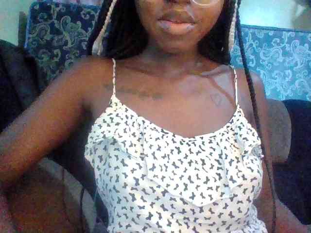 TipQueen webcam