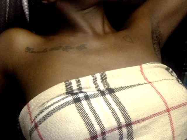 TipQueen webcam