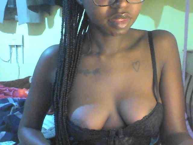 TipQueen webcam