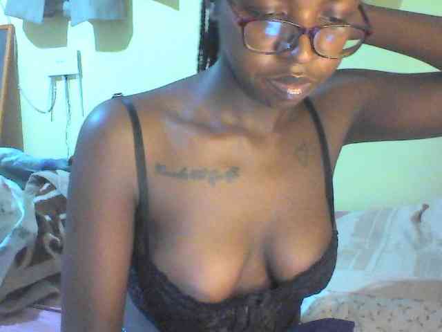 TipQueen webcam