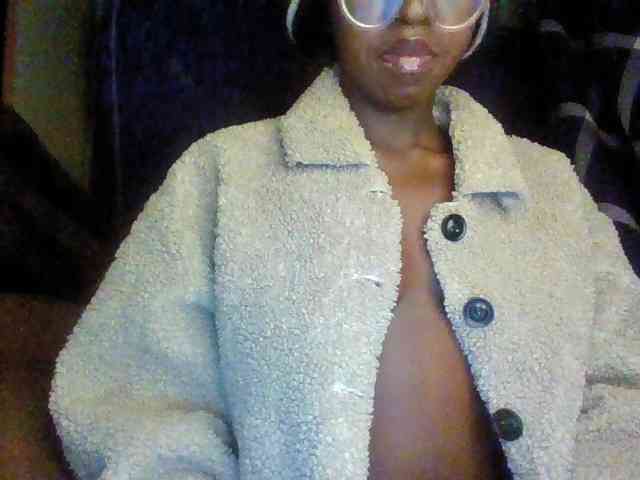 TipQueen webcam