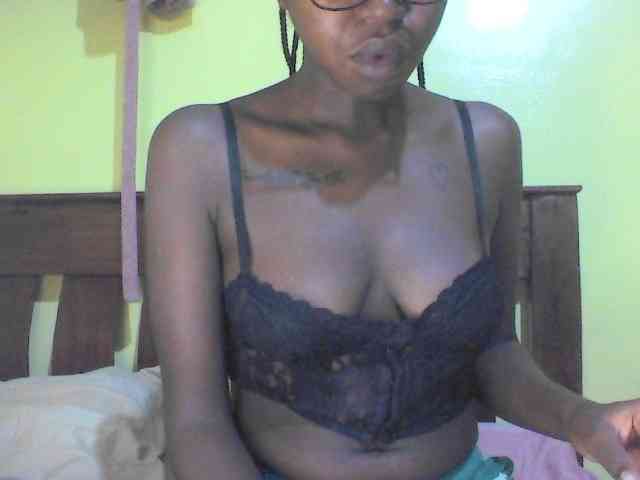TipQueen webcam