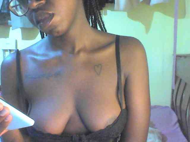 TipQueen webcam
