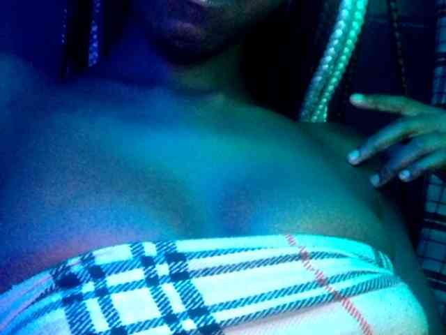 TipQueen webcam
