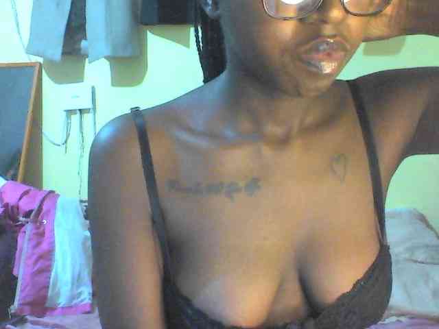 TipQueen webcam