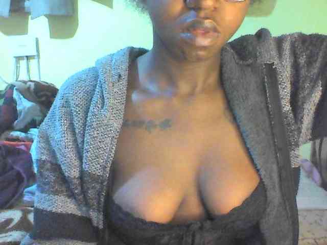 TipQueen webcam